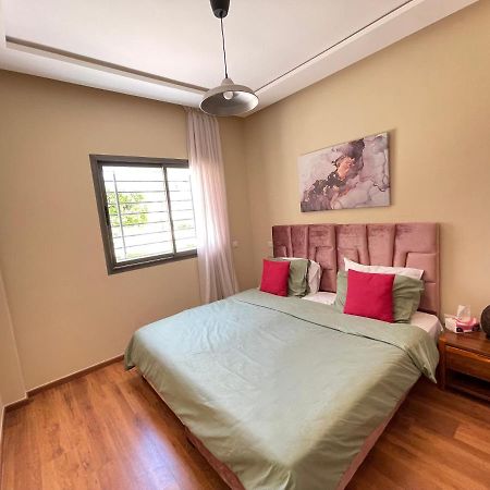 شقة Chic & Cosy Flat Near Airport Lockbox Fast Wifi نواصير المظهر الخارجي الصورة