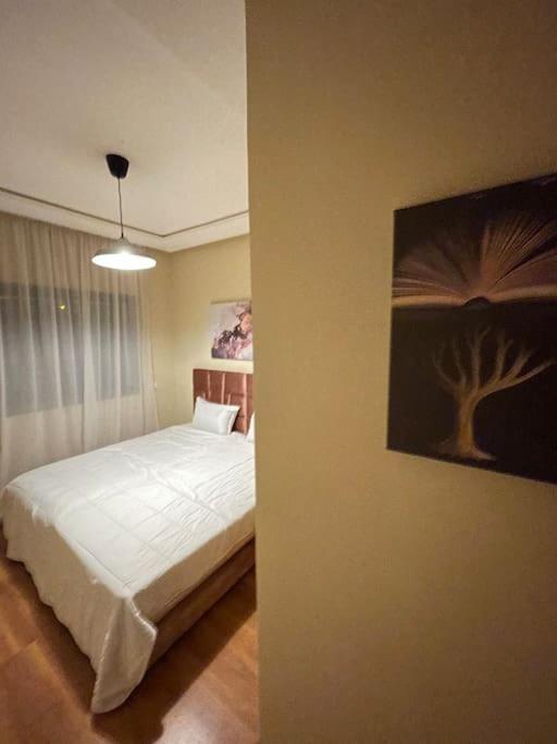 شقة Chic & Cosy Flat Near Airport Lockbox Fast Wifi نواصير المظهر الخارجي الصورة