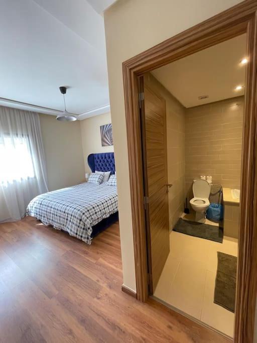 شقة Chic & Cosy Flat Near Airport Lockbox Fast Wifi نواصير المظهر الخارجي الصورة