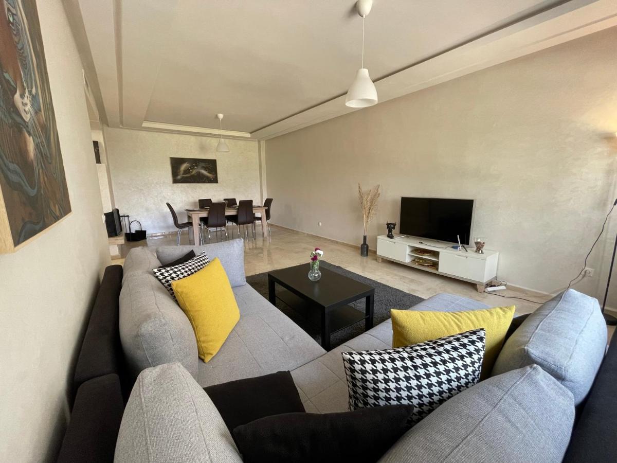 شقة Chic & Cosy Flat Near Airport Lockbox Fast Wifi نواصير المظهر الخارجي الصورة