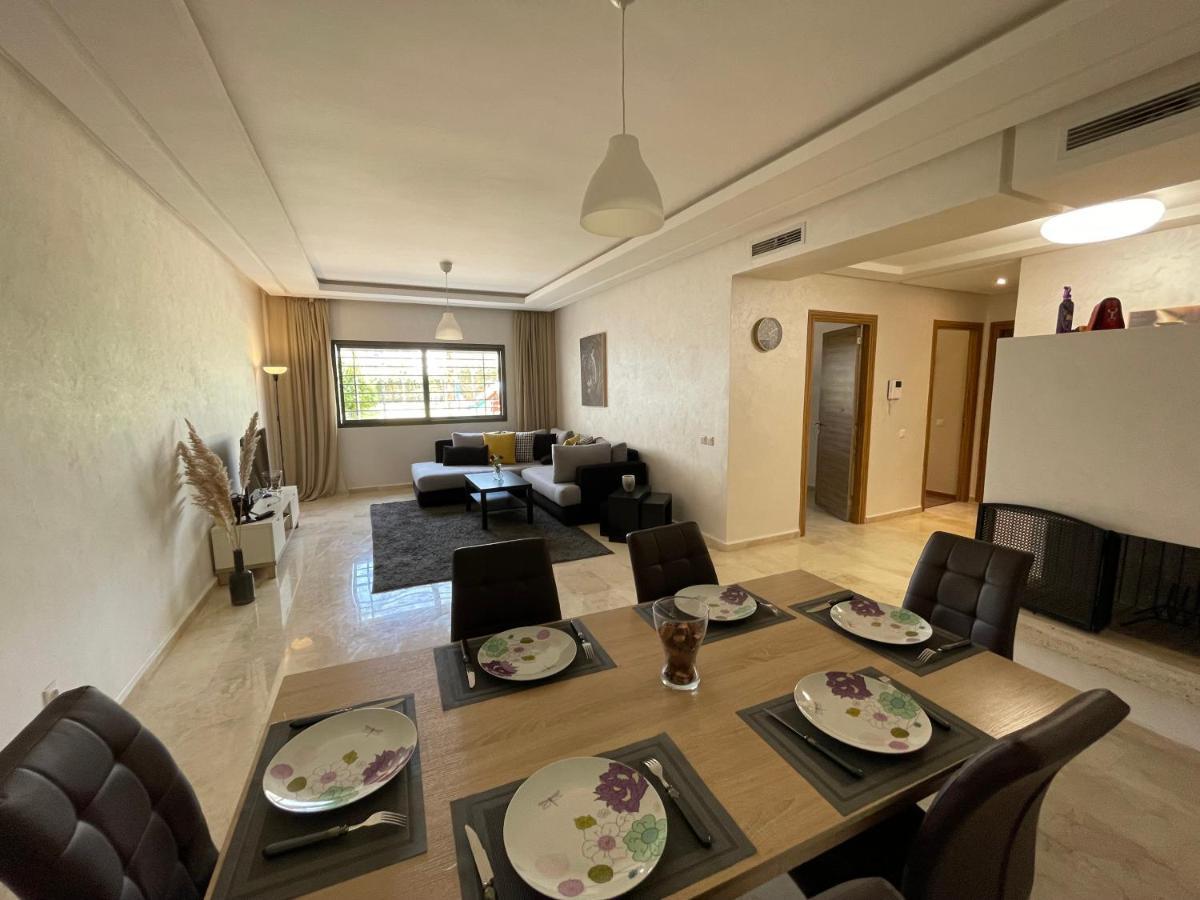 شقة Chic & Cosy Flat Near Airport Lockbox Fast Wifi نواصير المظهر الخارجي الصورة