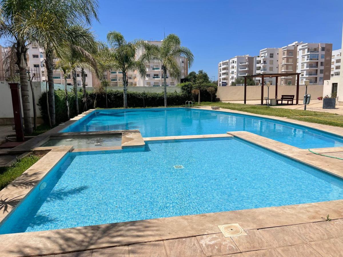 شقة Chic & Cosy Flat Near Airport Lockbox Fast Wifi نواصير المظهر الخارجي الصورة
