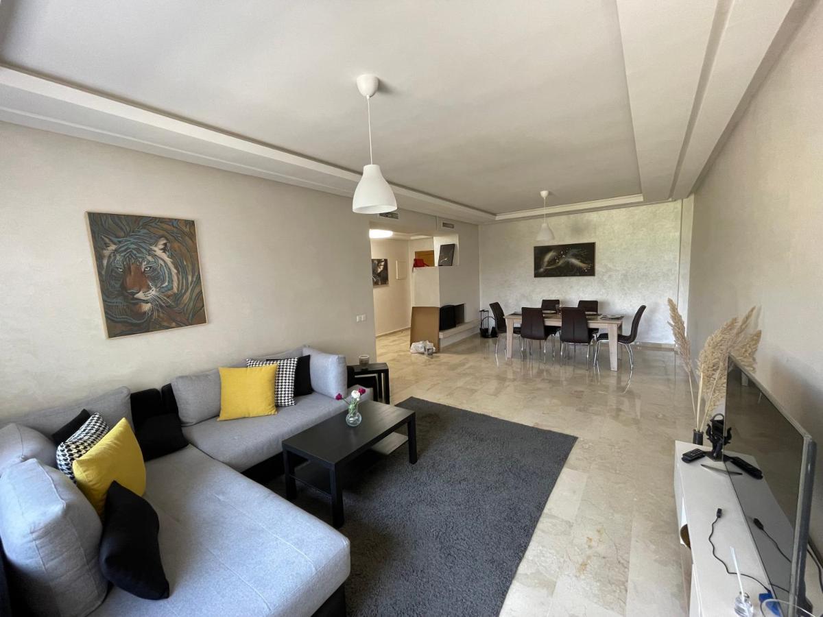 شقة Chic & Cosy Flat Near Airport Lockbox Fast Wifi نواصير المظهر الخارجي الصورة