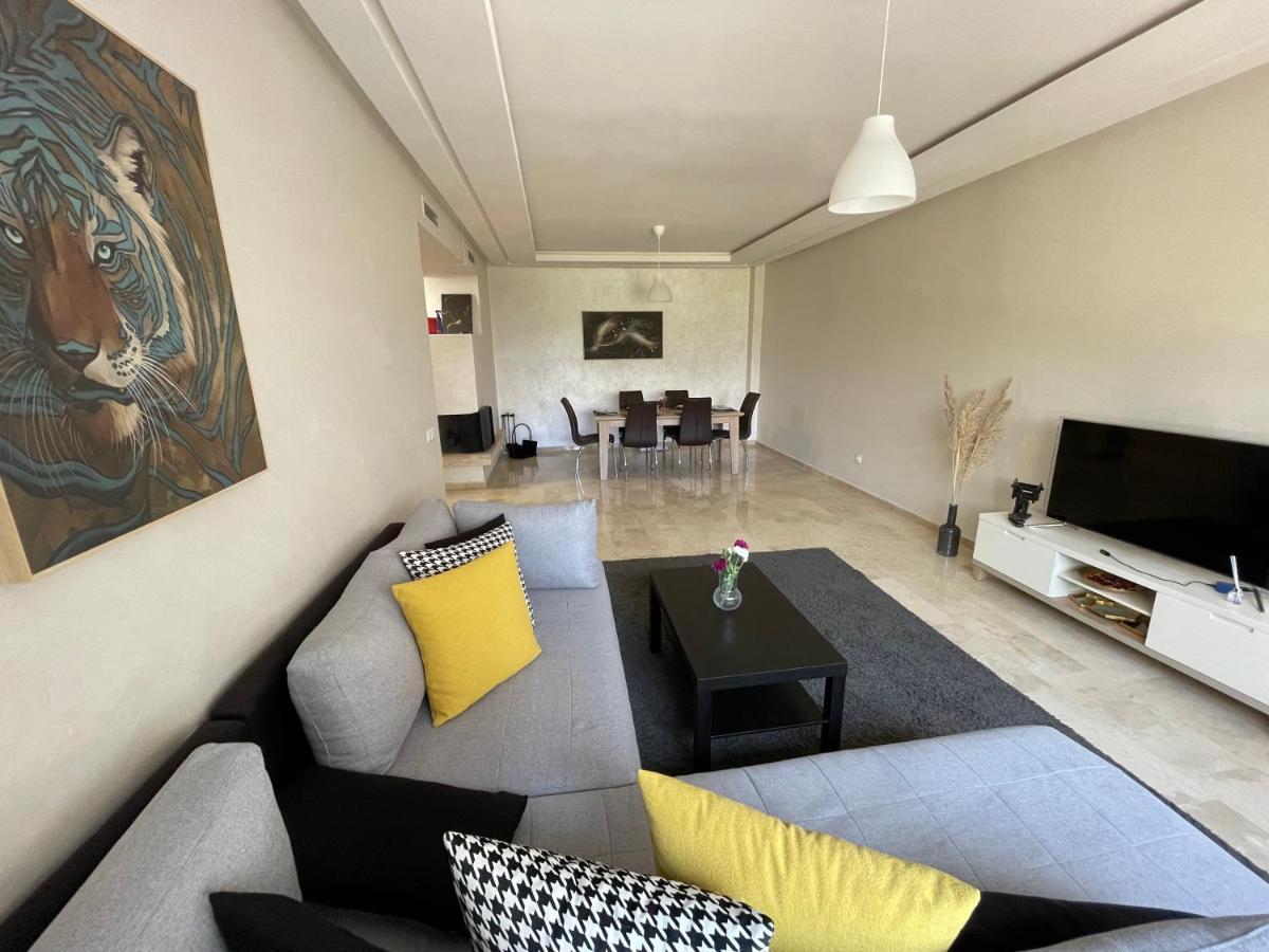 شقة Chic & Cosy Flat Near Airport Lockbox Fast Wifi نواصير المظهر الخارجي الصورة